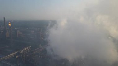 Metalurjik fabrika, fabrika, endüstriyel işletme ve insansız hava aracı.