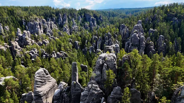 Adrspach, Çek Cumhuriyeti. Adrspasske Skaly, Kayalık Kasaba Milli Parkı.