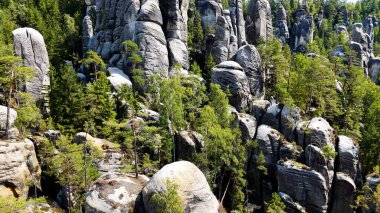 Adrspach, Çek Cumhuriyeti. Adrspasske Skaly, Kayalık Kasaba Milli Parkı.