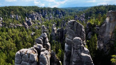 Adrspach, Çek Cumhuriyeti. Adrspasske Skaly, Kayalık Kasaba Milli Parkı.