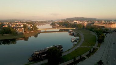 Modern Avrupa şehri Krakow, Polonya, bir insansız hava aracından ele geçirildi.