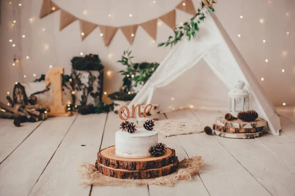 Zone Photo Lumineuse Élégante Avec Gâteau Une Garniture Une Cabane — Photo