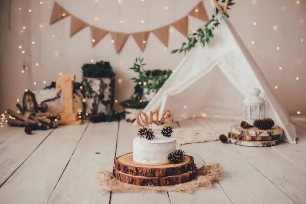 Zone Photo Lumineuse Élégante Avec Gâteau Une Garniture Une Cabane — Photo