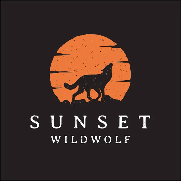 Vintage Rustikalen Hipster Howling Wolf Silhouette Sonnenuntergang Sonnenaufgang Logo Design — Stockvektor
