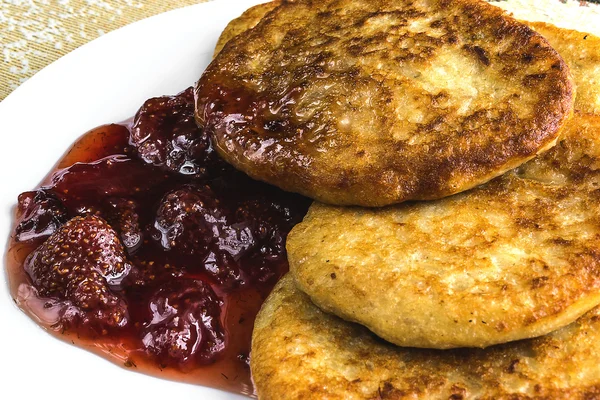 Reçel ile yulaf gözleme