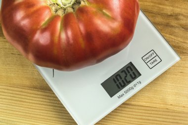 Domates (öküz kalp) büyük 