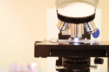 mikroskop kan Laboratuvarı görüntüsünü kapatmak