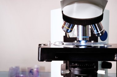 mikroskop kan Laboratuvarı görüntüsünü kapatmak