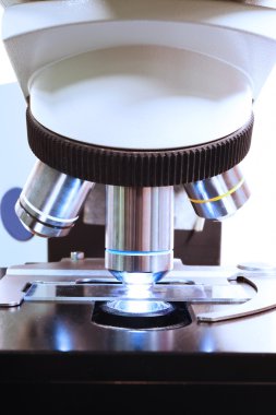 mikroskop kan Laboratuvarı görüntüsünü kapatmak