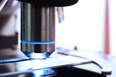 mikroskop kan Laboratuvarı görüntüsünü kapatmak
