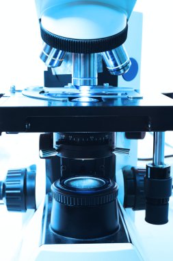 mikroskop kan Laboratuvarı görüntüsünü kapatmak