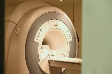 Mr'ı inceden inceye gözden geçirmek Oda