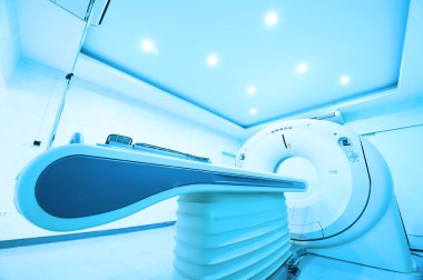 Hastane odasında CT tarayıcı 