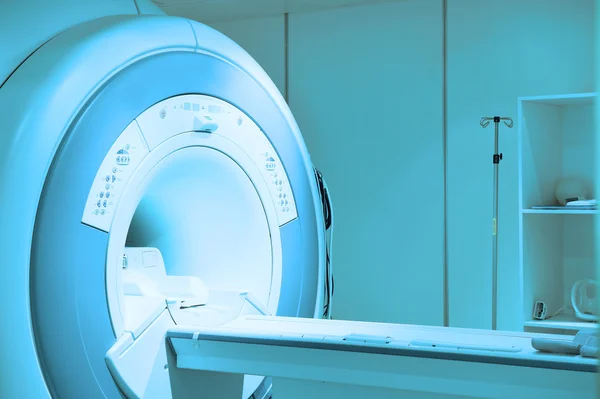MRI scanner room in hospital — Stock Photo, Image