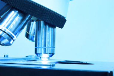mikroskop kan Laboratuvarı görüntüsünü kapatmak