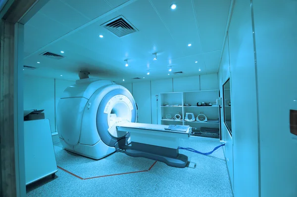 MRI scanner room in hospital — Stock Photo, Image