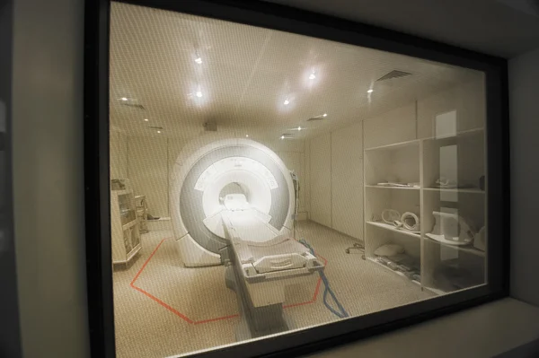 Sala de resonancia magnética en el hospital — Foto de Stock