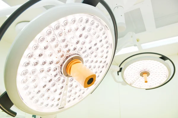 Two surgical lamps in operation room — Stock Photo, Image