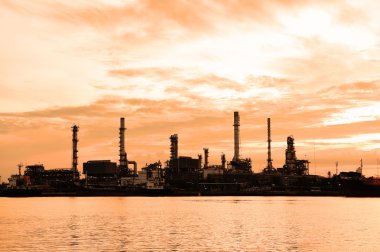 petrol rafinerisi endüstrisi