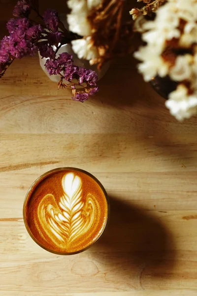 Kopp latte art kaffe — Stockfoto