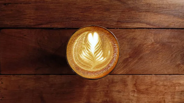 Une Tasse Café Latte Art Sur Fond Bois — Photo