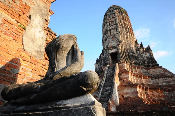 Buda heykeli, Wat Chaiwatthanaram — Stok fotoğraf