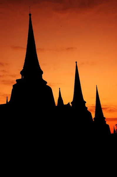 Silhouet van Wat Phra Sri Sanphet, Thailand — Stockfoto