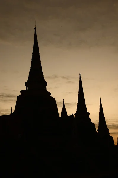 Silhouette di Wat Phra Sri Sanphet, Thailandia — Foto Stock