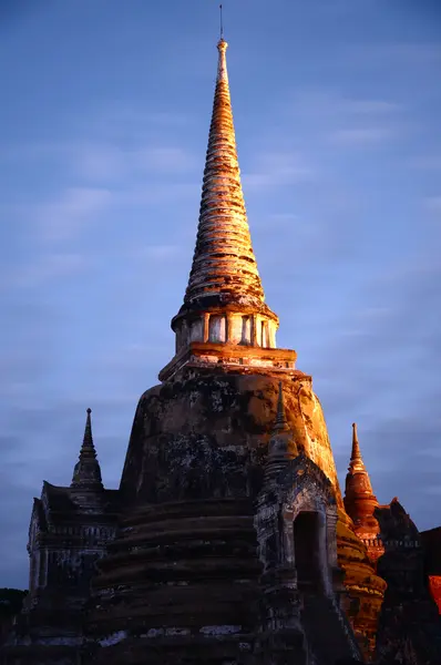 Twilight time of Wat Phra Sri Sanphet, Thailand — Stock Photo, Image