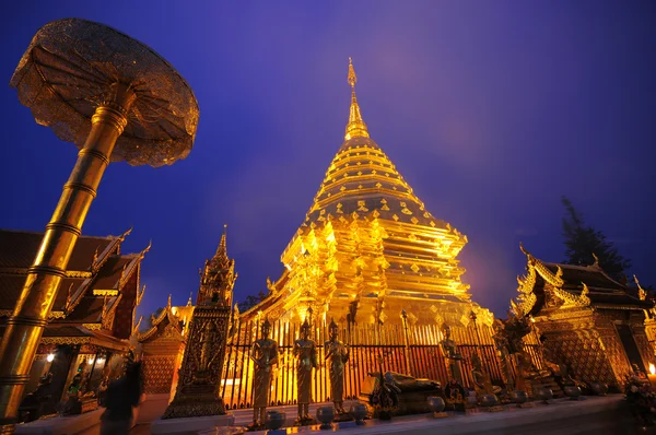 Phra That Doi Suthep temple in twilight, Thailand — Stock Photo, Image