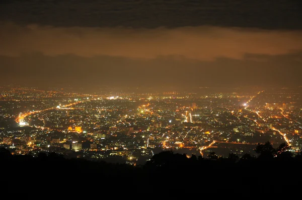 Arka plan için ışıkları ve kentsel-Tayland ile gece görüntülemek