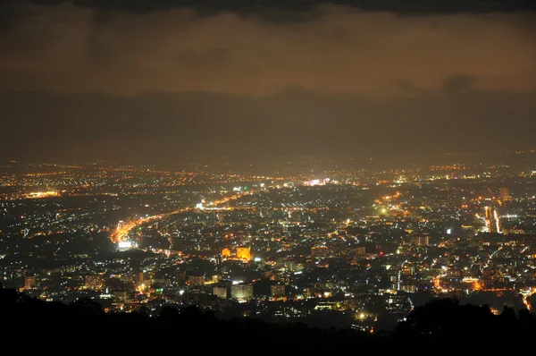 Arka plan için ışıkları ve kentsel-Tayland ile gece görüntülemek