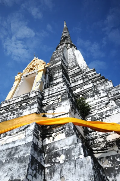 Che di Phukhao Thong som byggdes av den burmesiska kungen — Stockfoto