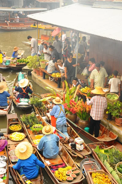 Amphawa Mercado flutuante, Tailândia — Fotografia de Stock