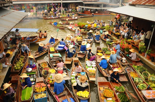 Amphawa Mercado flutuante, Tailândia — Fotografia de Stock