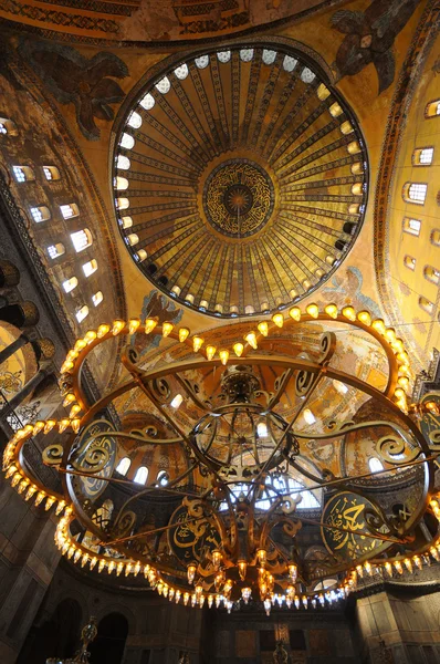 Interior do museu Hagia Sophia em Istambul, turco — Fotografia de Stock