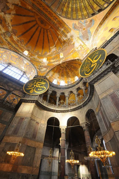 トルコ、イスタンブールのアヤソフィア博物館の内部 — ストック写真