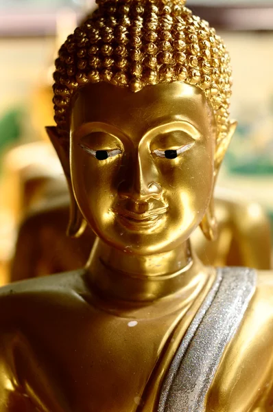 Statua di buddha dorata — Foto Stock