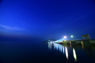 Ubonrat Barajı, Tayland