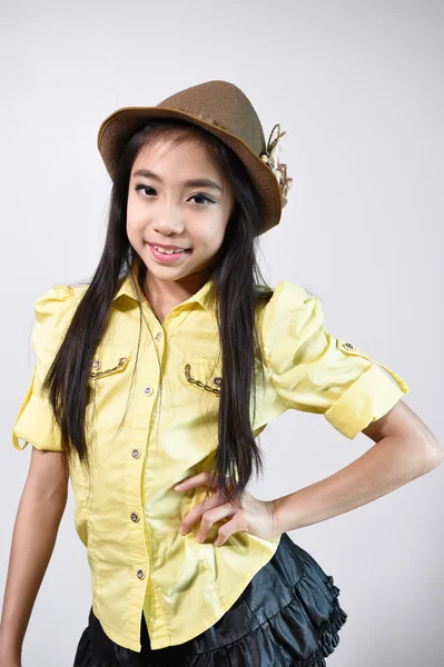 A portrait of a smiling adorable little girl — Stock Photo, Image