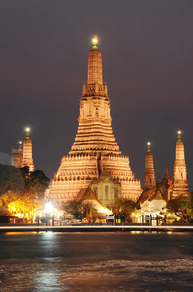 Wat Arun tempel in Bangkok, Thailand — Stockfoto