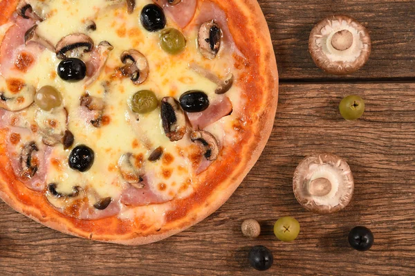 Pizza and ingredients for pizza — Stock Photo, Image