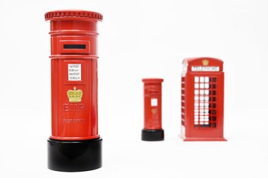 Londra postbox ve telefon kutusu