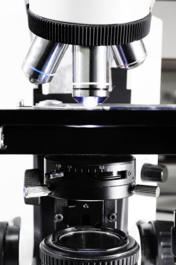 mikroskop kan Laboratuvarı görüntüsünü kapatmak