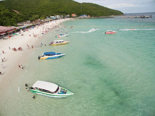 Koh Larne Adası tropik beach, en ünlü adanın pattaya City — Stok fotoğraf