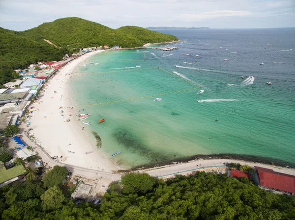 Isla Koh Larn playa tropical, la isla más famosa de la ciudad de pattaya — Foto de Stock