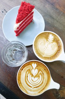 fincan latte sanat kahve ve kek