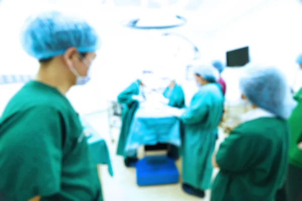 Borrão de grupo de cirurgia veterinária na sala de operação — Fotografia de Stock