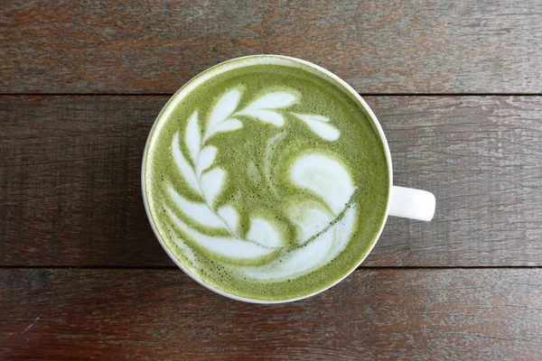 Una taza de té verde matcha latte — Foto de Stock