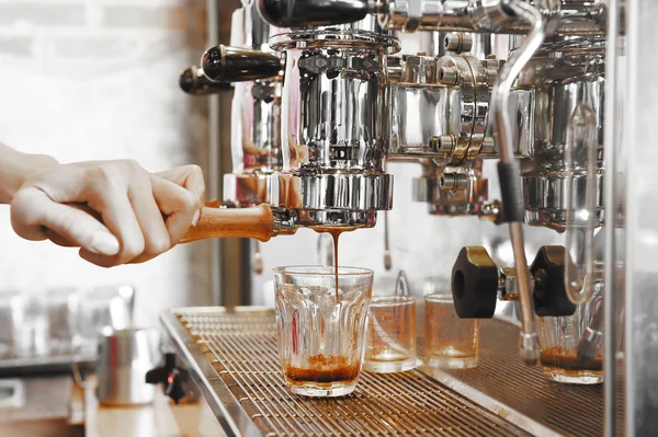 Coffee machine preparing cup of coffee — Stock Photo, Image